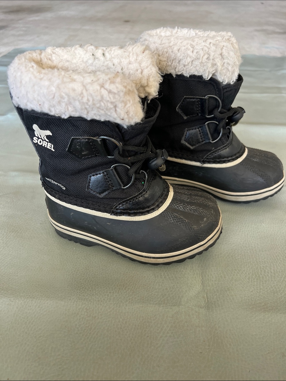 Sorel Kids Black Boots with Cream Faux-Fur Cuff